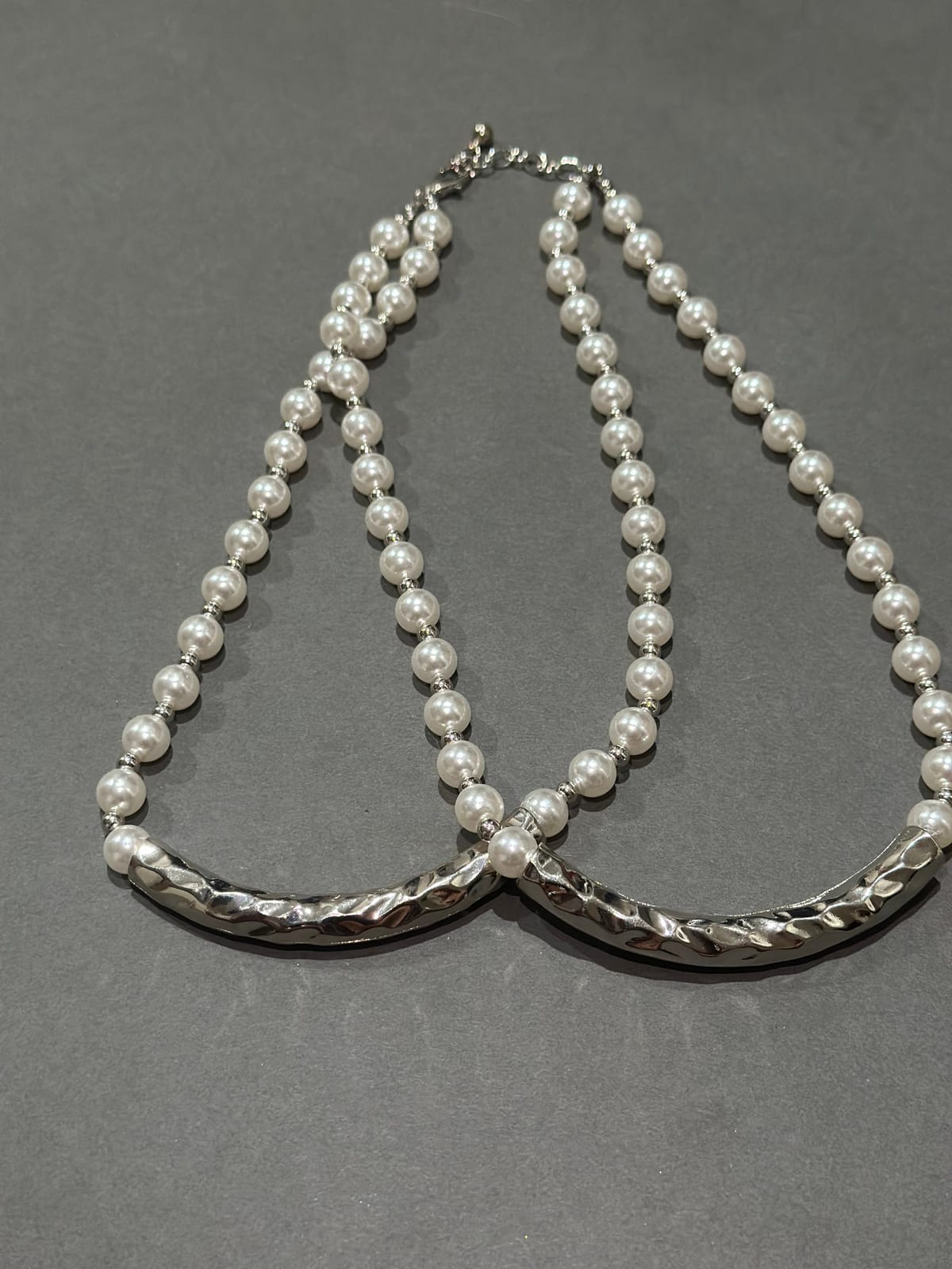 Intertwined necklace 2
