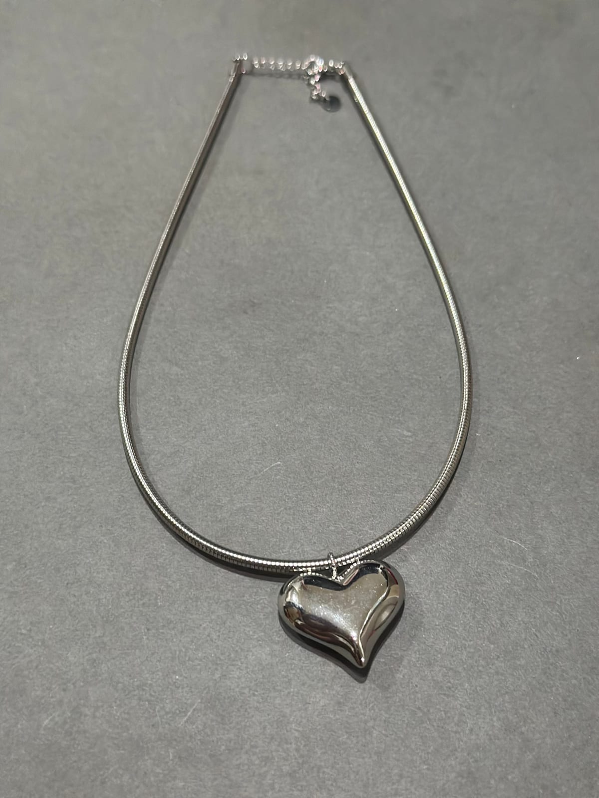 One Heart, One Love Collier 1