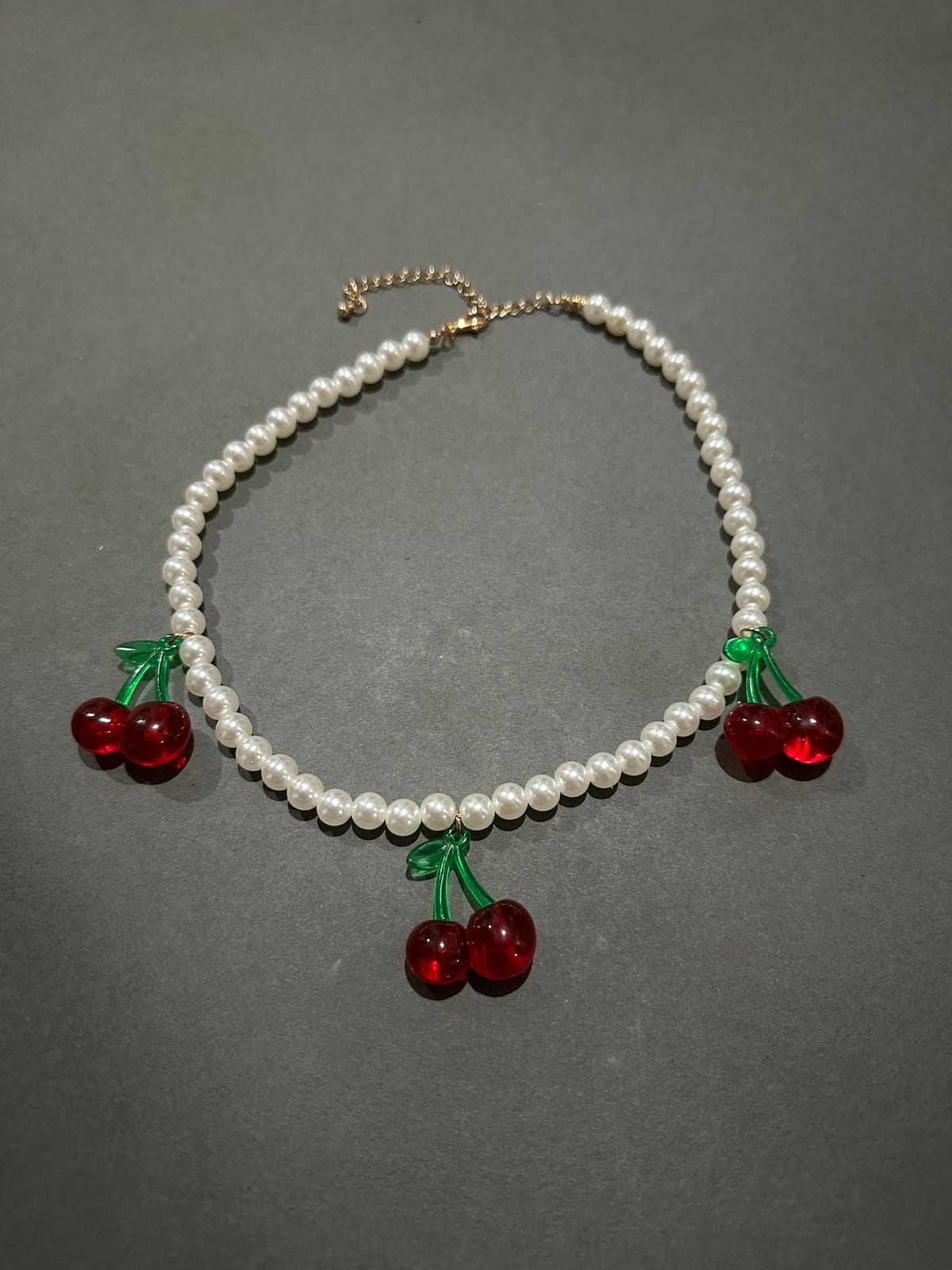 Triple Cherry Collier 1